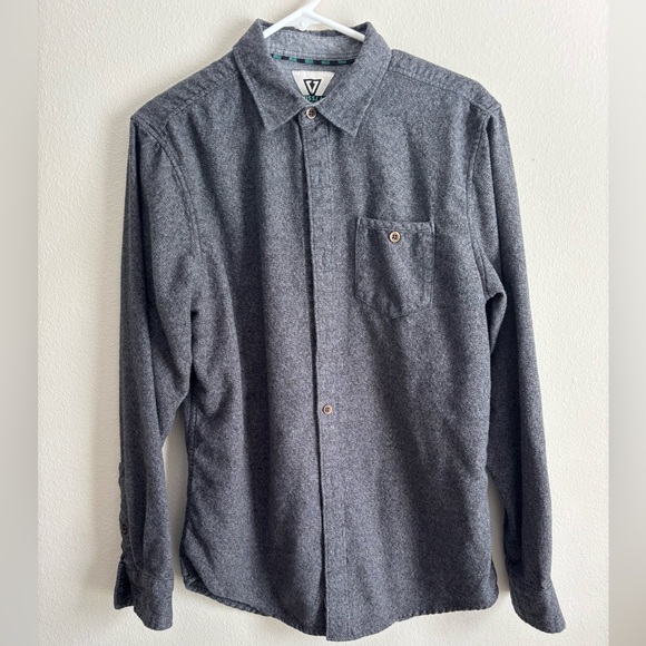 VISSLA Charcoal Button Down Flannel Shirt - Picture 1 of 3
